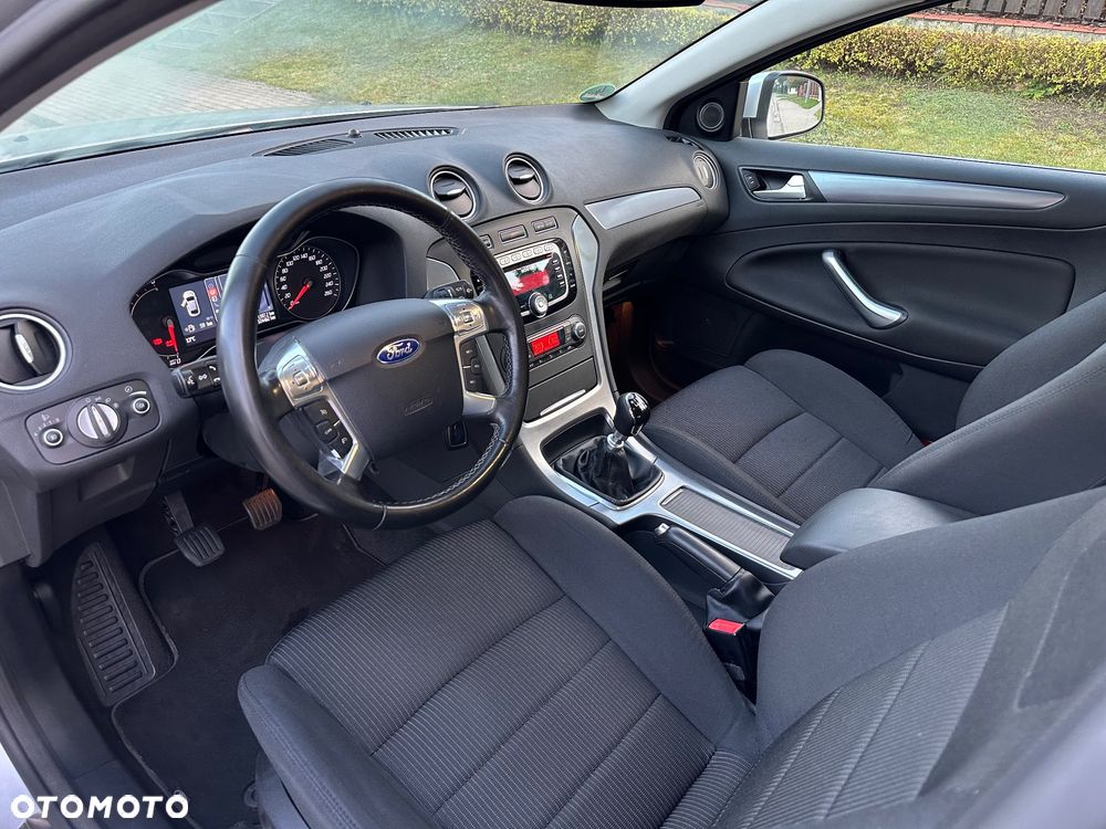 Ford Mondeo 2.0 TDCi Titanium X - 16
