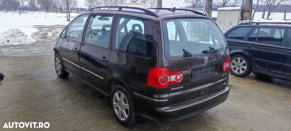 Dezmembrez volkswagen sharan 2.0 BRT cutie manuala 6t JBN culoare LB4V - 5