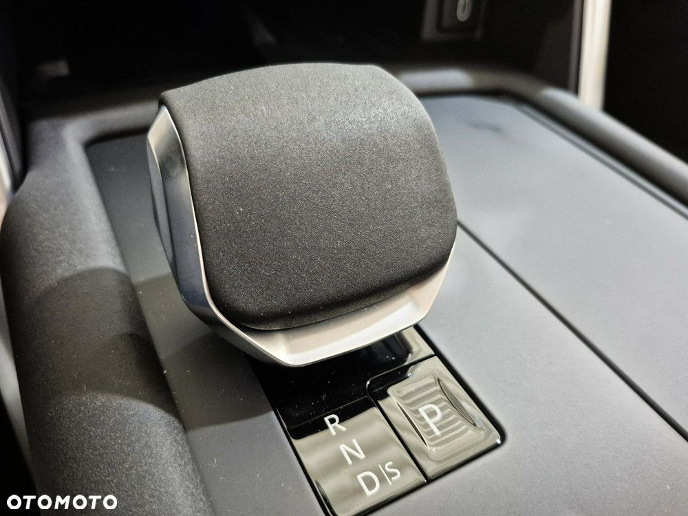 Land Rover Discovery - 38