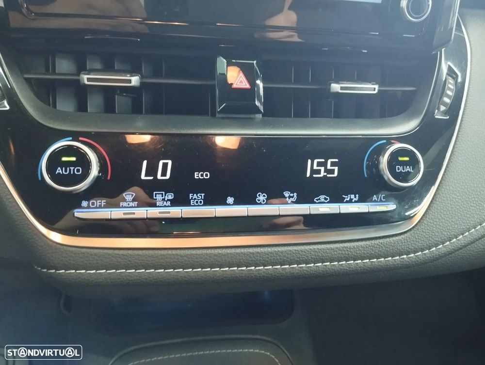 Toyota Corolla 1.8 Hybrid Comfort — fotografia 30