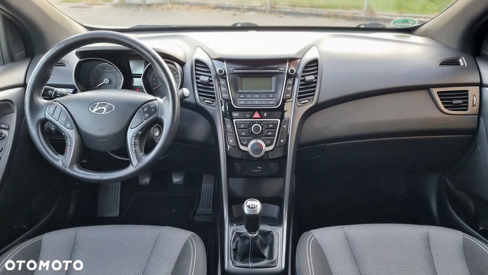 Hyundai i30 1.4 Passion - 10