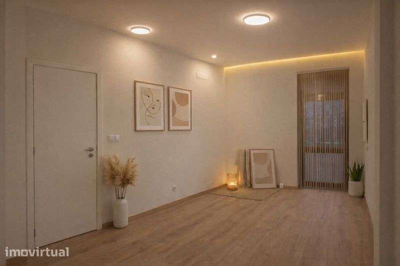 Loja em custódias zona nobre, vende-se ou aluga-se - Grande imagem: 2/12