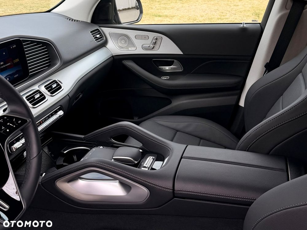 Mercedes-Benz GLE - 12