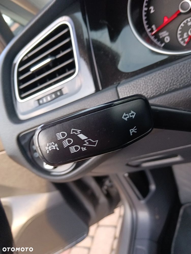 Volkswagen Golf 1.4 TSI BMT Highline DSG - 38