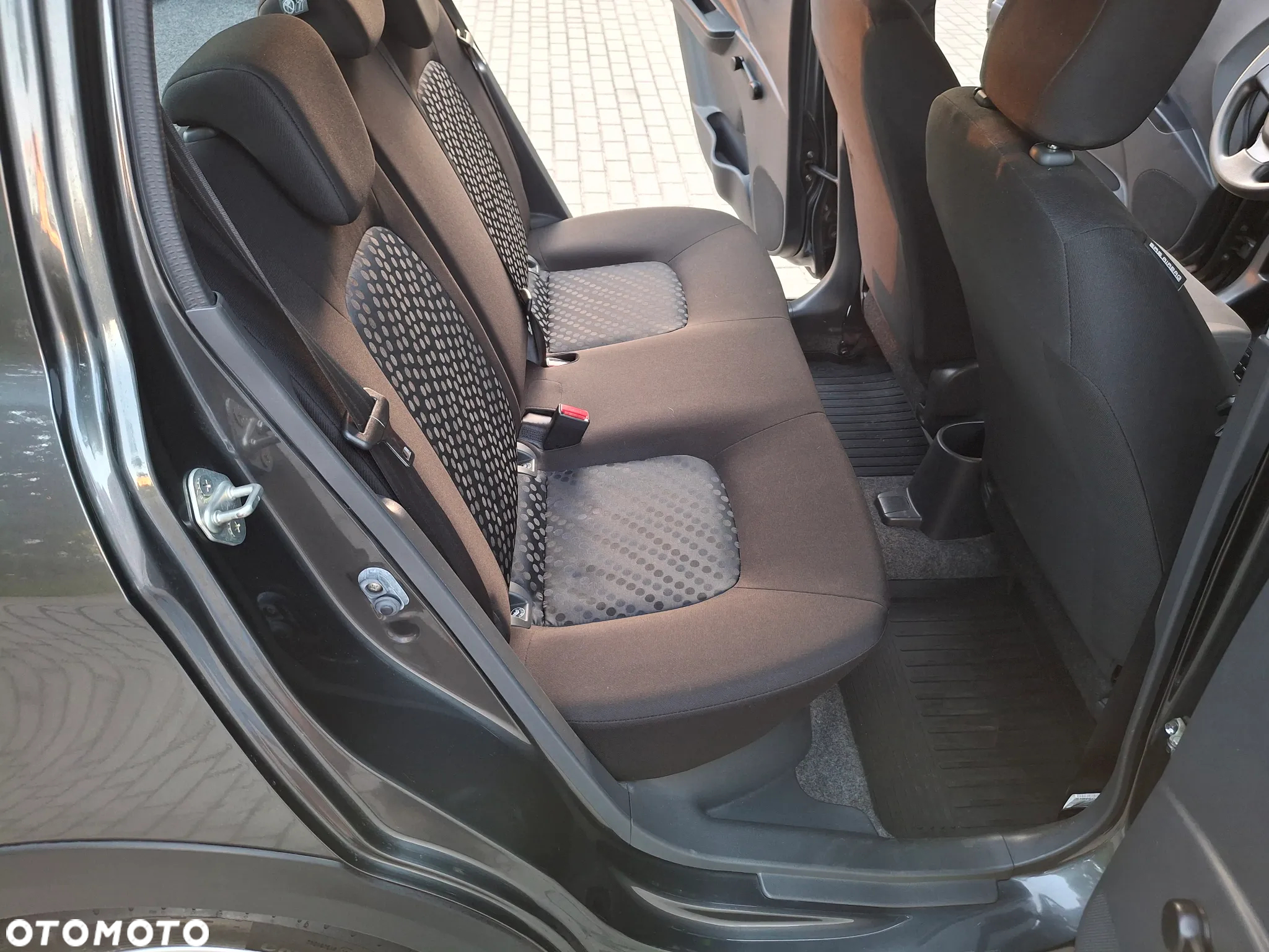 Suzuki Celerio 1.0 Premium - 16