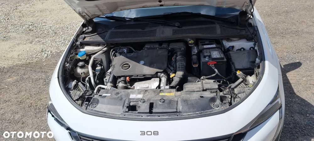 Peugeot 308 1.5 BlueHDi Active S&S EAT8 - 11
