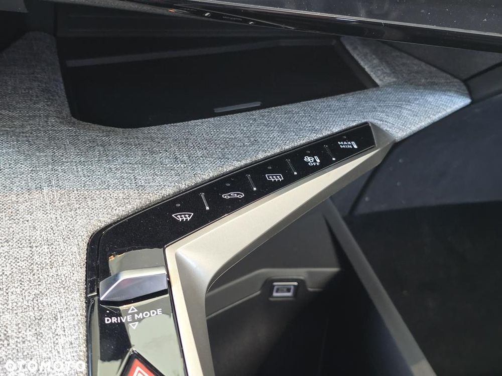 Peugeot 5008 1.2 PureTech mHEV Allure S&S e-DCS6 - 19