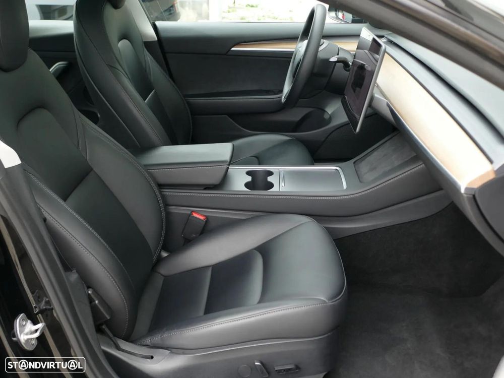 Tesla Model 3 Long Range Tração Traseira - 30