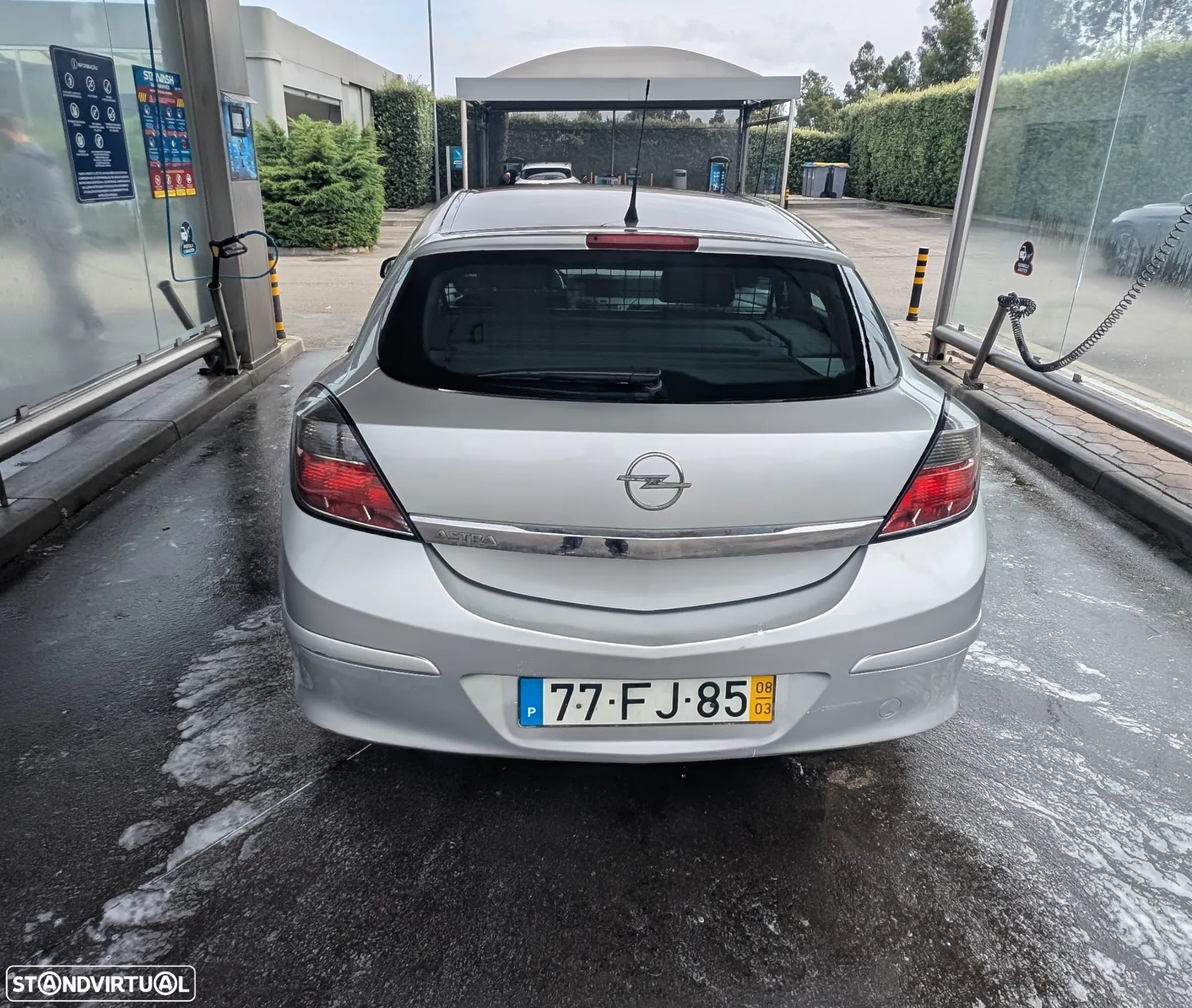 Opel Astra GTC 1.3 CDTi - 11