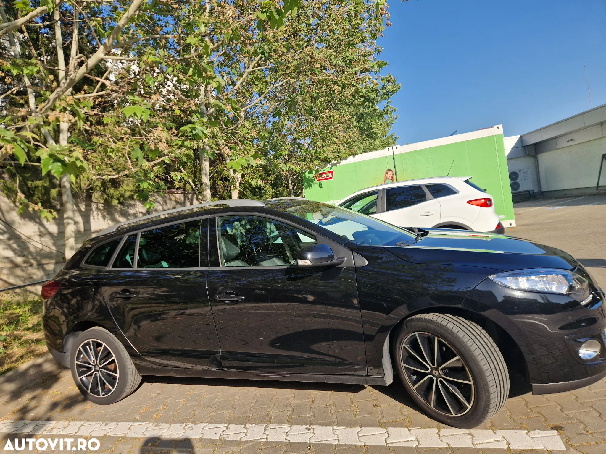 Renault Megane BLUE dCi 115 BOSE EDITION - 8
