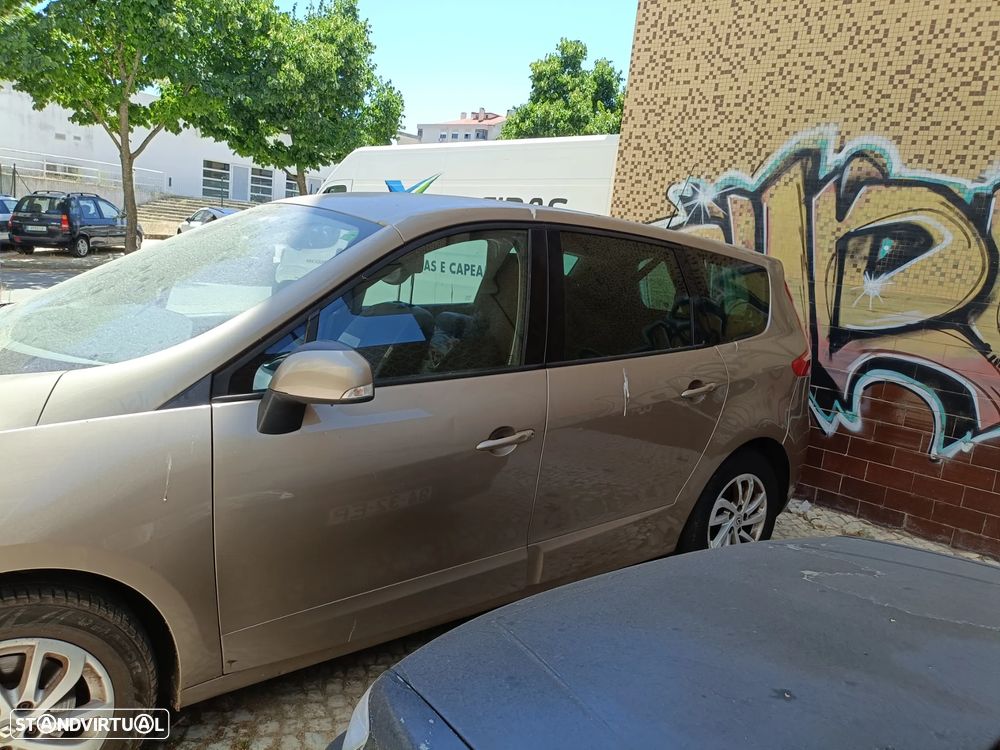 Renault Grand Scénic 1.5 dCi Dynamique S SS - 10