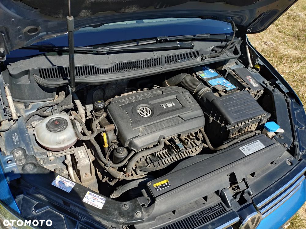 Volkswagen Touran - 25