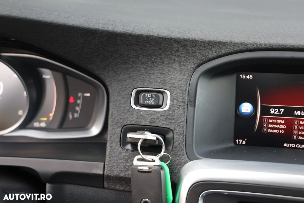 Volvo V60 D2 DRIVe Kinetic - 26