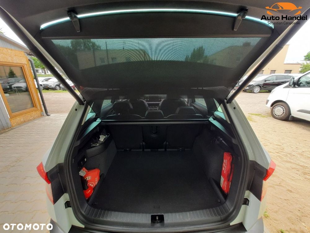Skoda Karoq 2.0 TDI SCR 4x4 DSG Sportline - 17