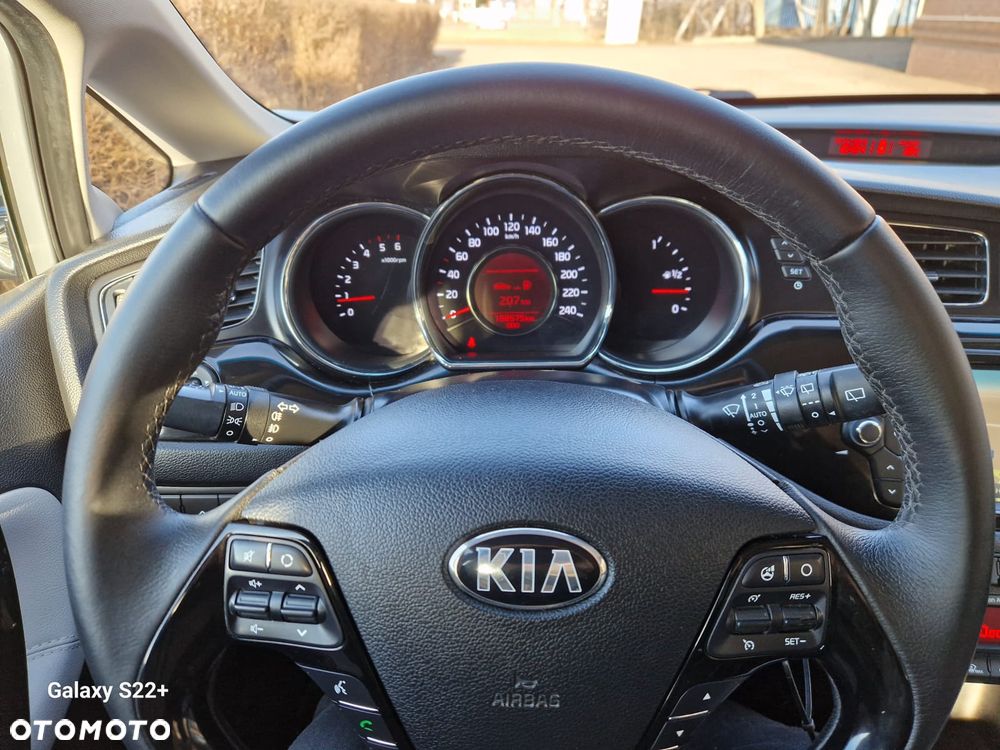 Kia Ceed - 7