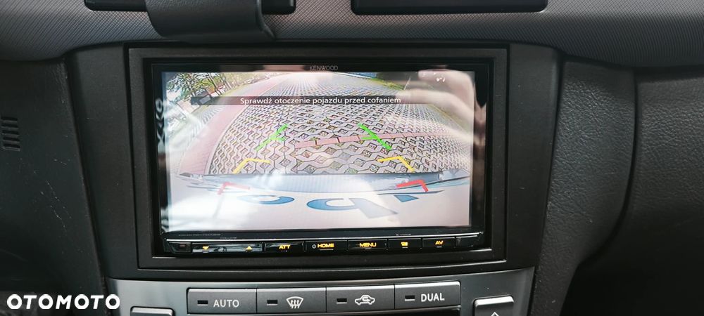 Toyota Avensis 2.2 D-4D Sol Plus - 23