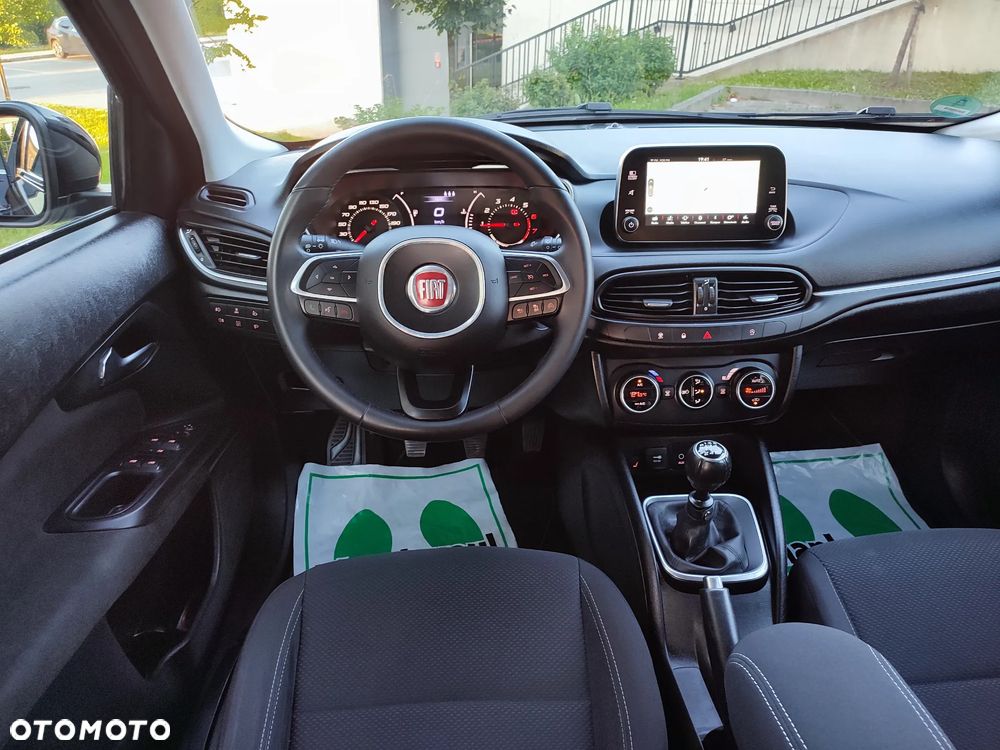 Fiat Tipo 1.4 T-Jet 16v Lounge EU6 - 32