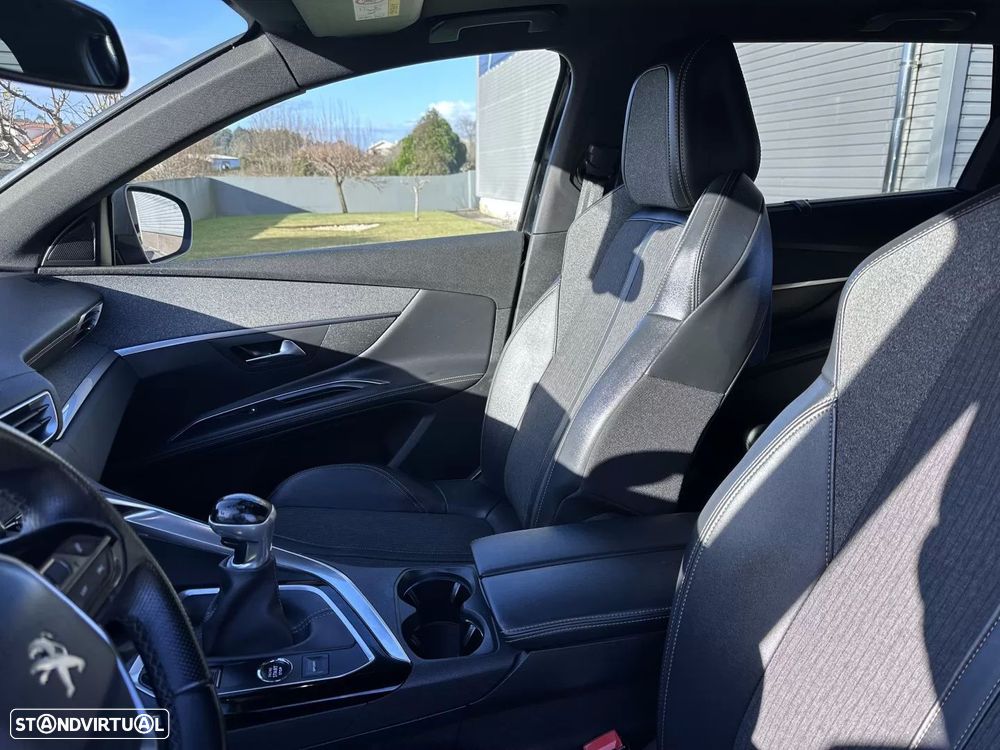 Peugeot 5008 1.2 PureTech GT Line - 28