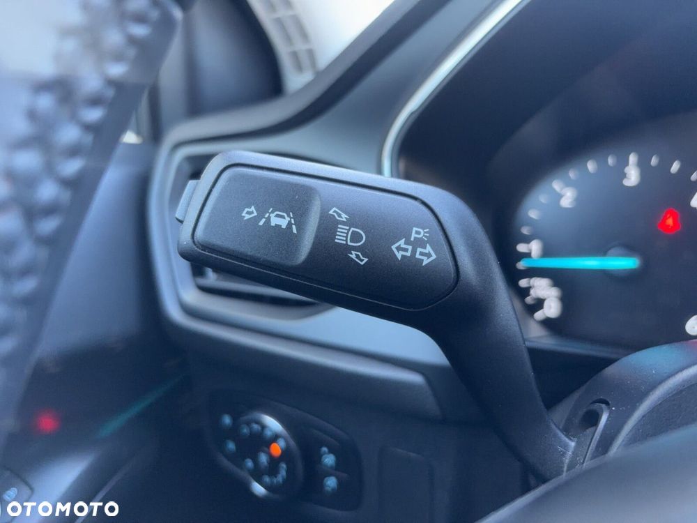 Ford Focus - 30