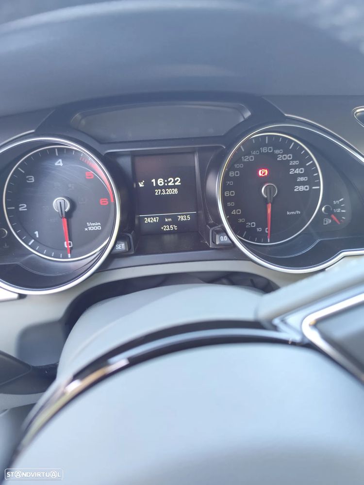 Audi A5 Cabrio 2.0 TDi S-line - 9
