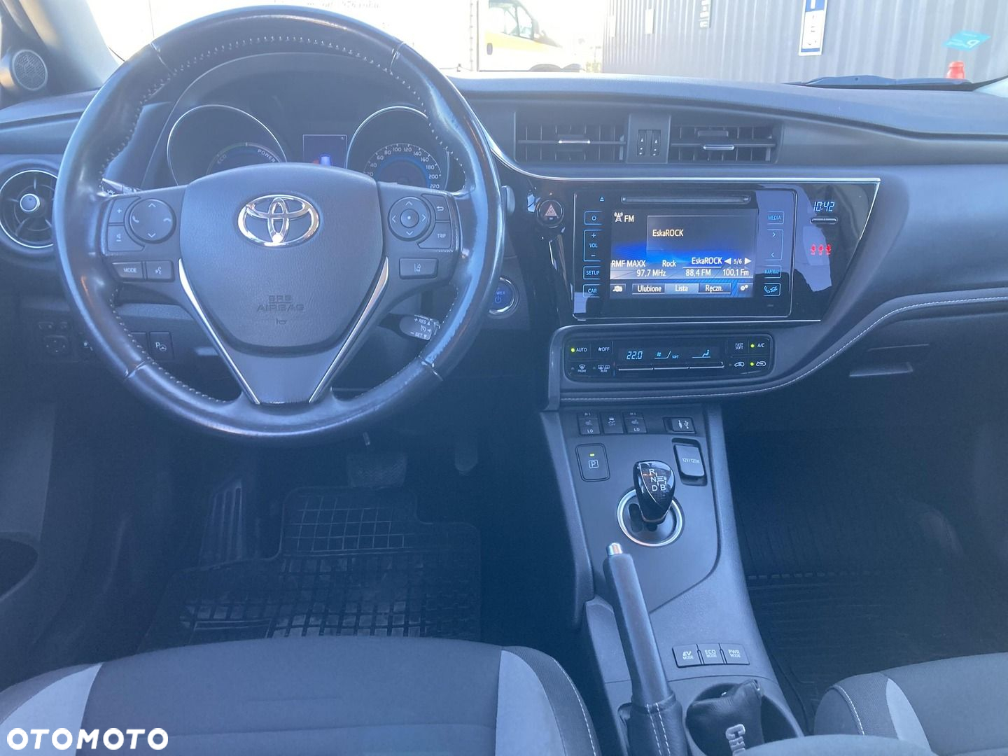 Toyota Auris Hybrid 135 Premium - 26