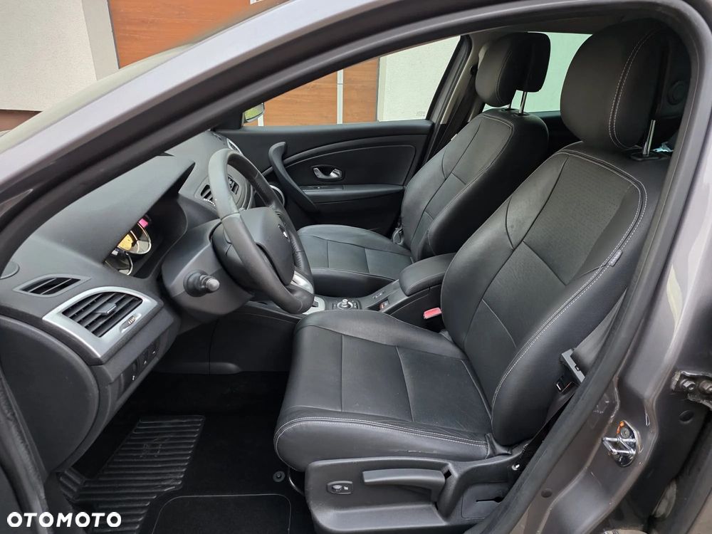 Renault Megane 2.0 140 CVT Bose Edition - 8