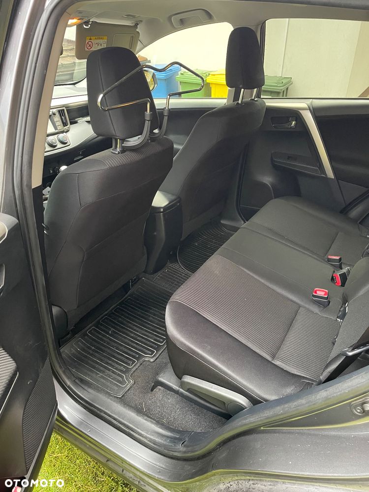 Toyota RAV4 2.0 D-4D Active - 7