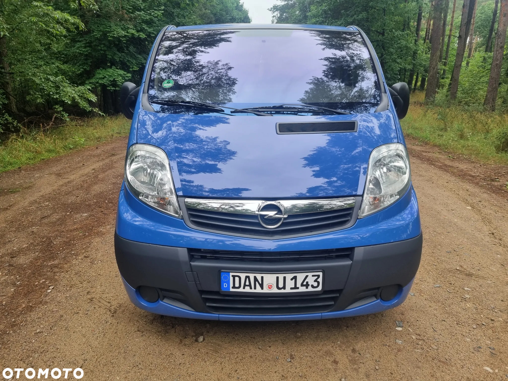 Opel Vivaro 2.5 CDTI L1H1 - 10