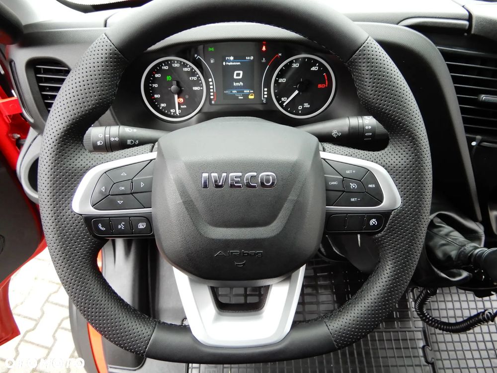 Iveco DAILY 50C18 Wywrotka Kiper Wywrot x 3 Strony 3996 mm Długi 8 E.Palet Renomowanej Firmy RomCar Rozstaw Osi 4100 mm WZMACNIANY HAK 3500 Kg 98 Tys Km Przeb. Stan Auta JAK NOWY POLECAM - 39