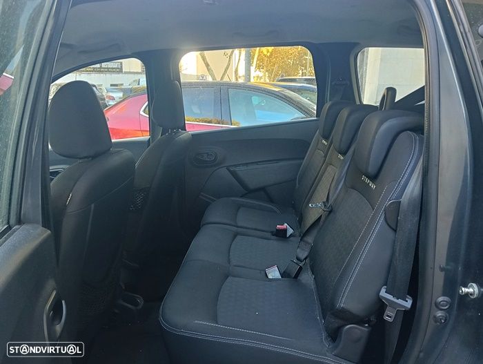 Dacia Lodgy TCe 115 Stepway - 34