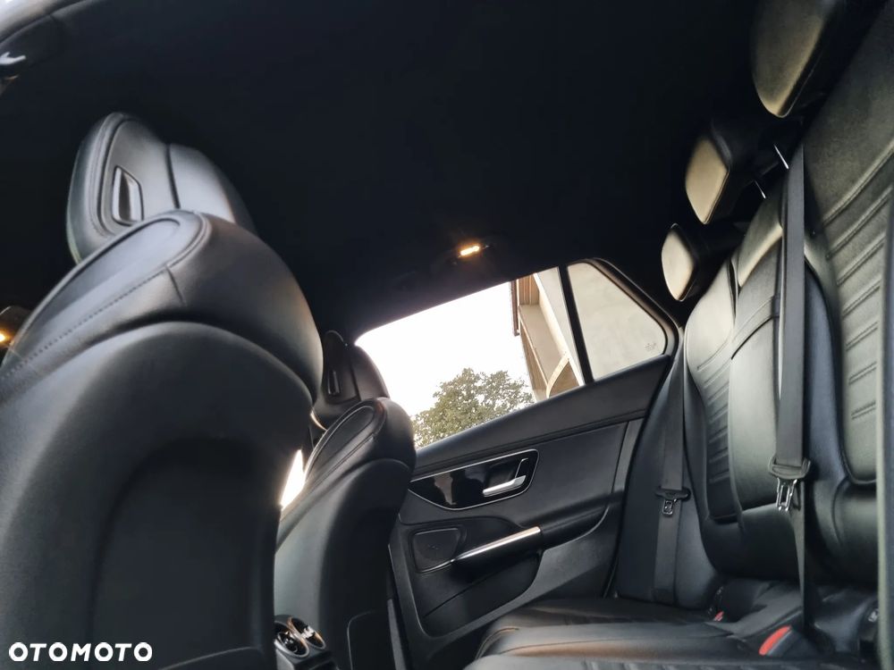 Mercedes-Benz Klasa C 300 e 9G-TRONIC AMG Line - 37