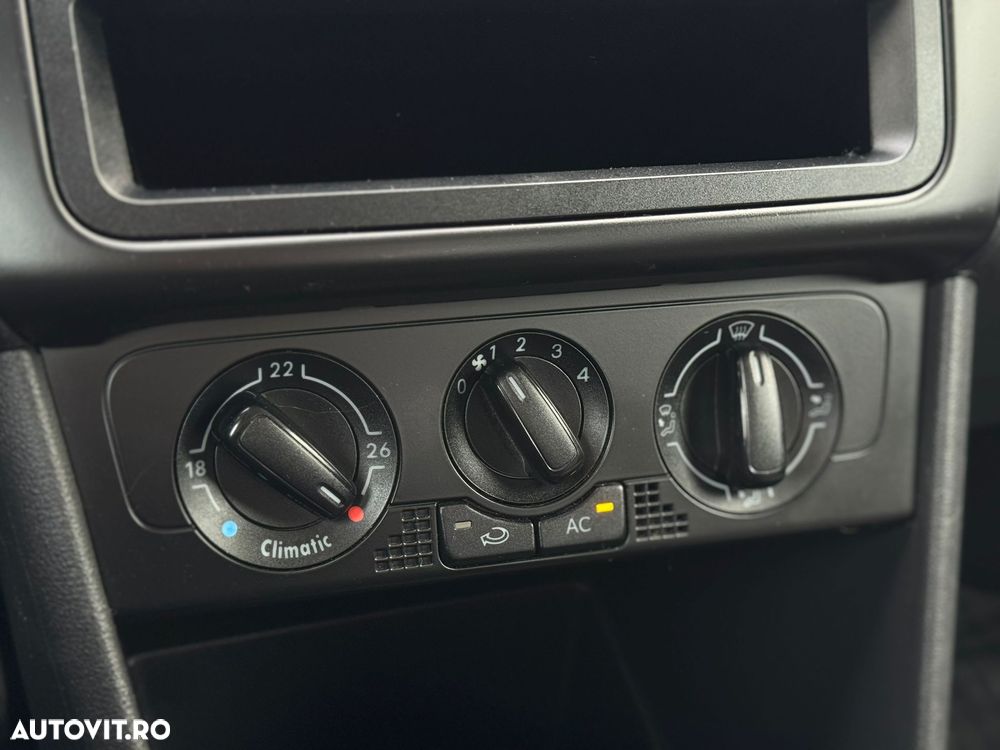 Volkswagen Polo - 19