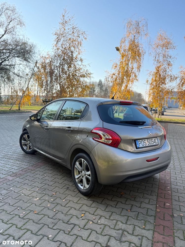 Peugeot 208 1.4 VTi Allure - 4