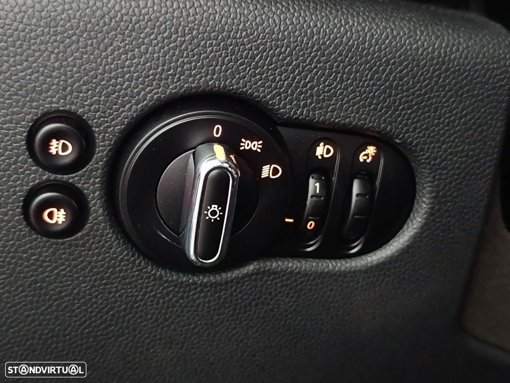 MINI 5 Portas One D - 27