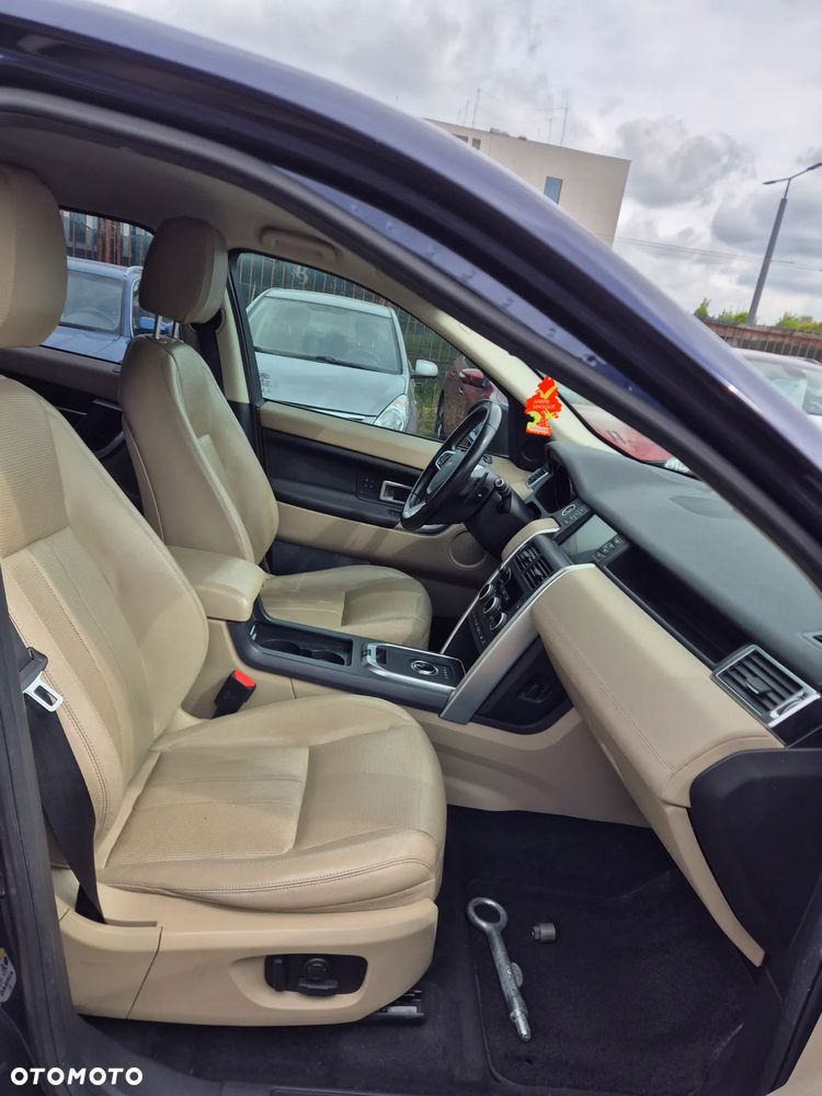 Land Rover Discovery Sport TD4 HSE - 6