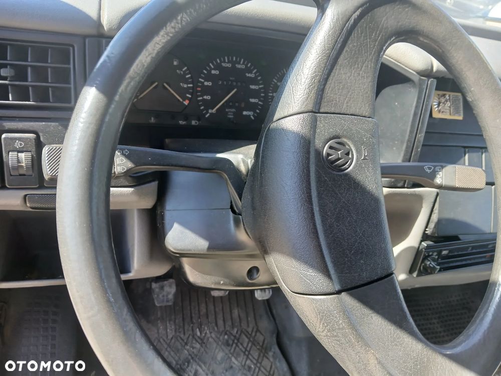 volkswagen transporter T4 fotel fotele kanapa deska kokpit podsufitka boczek boczki klamka - 4