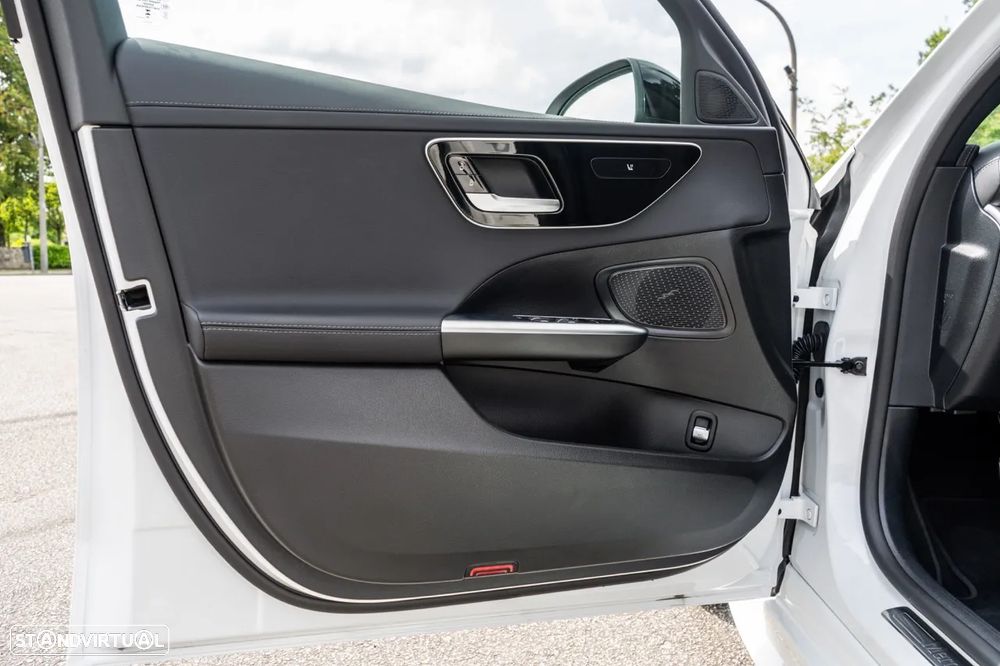 Mercedes-Benz C 300 - 26