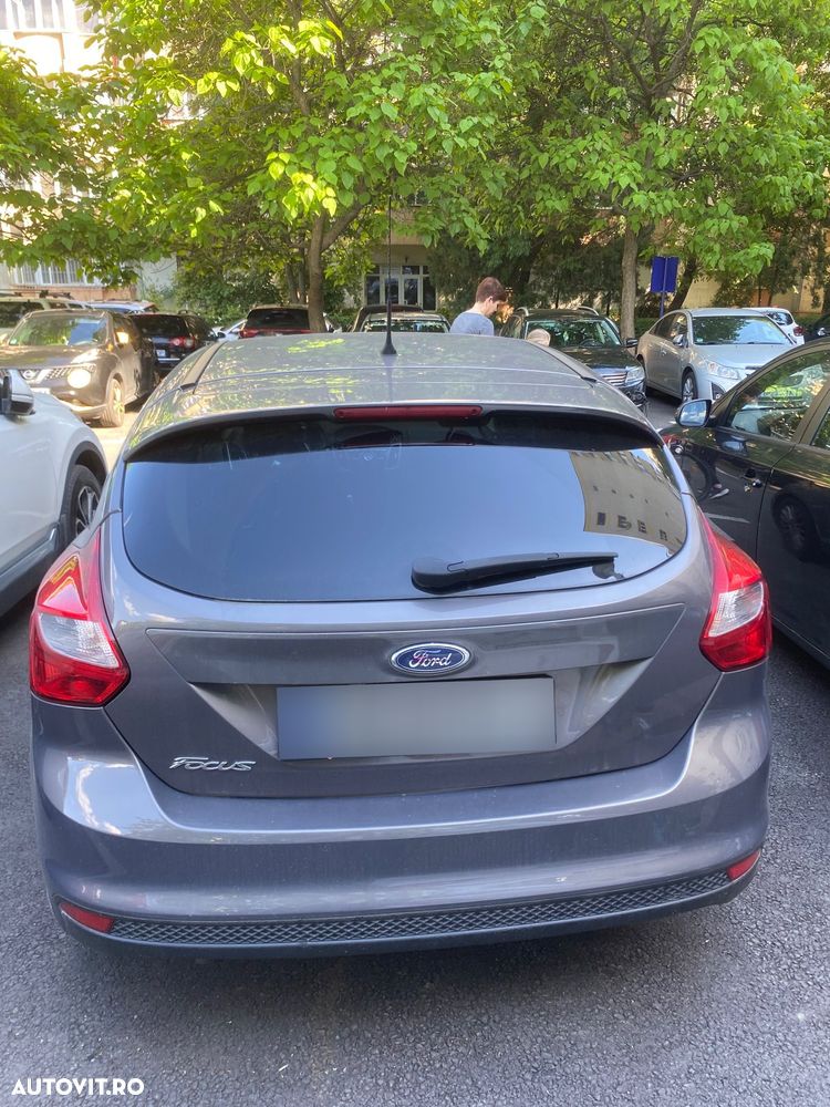 Ford Focus 1.6 TDCI DPF Titanium - 6