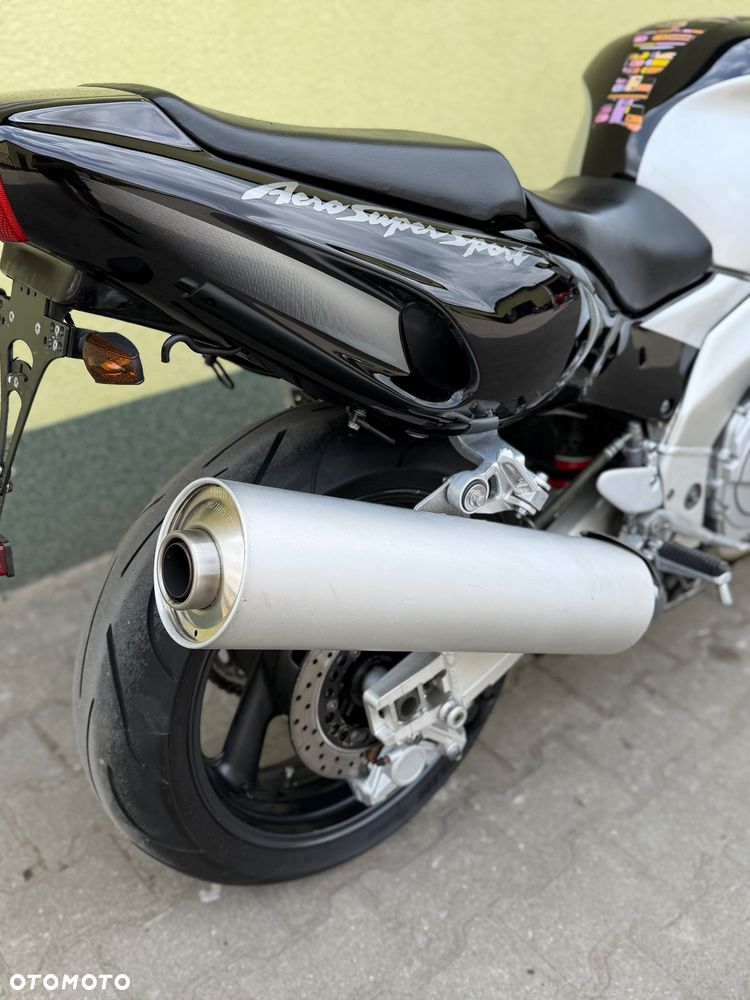 Yamaha Thunderace - 13
