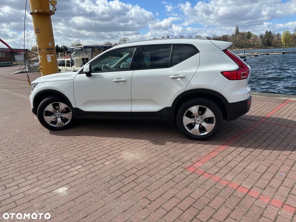 Volvo XC 40 T3 Momentum - 12