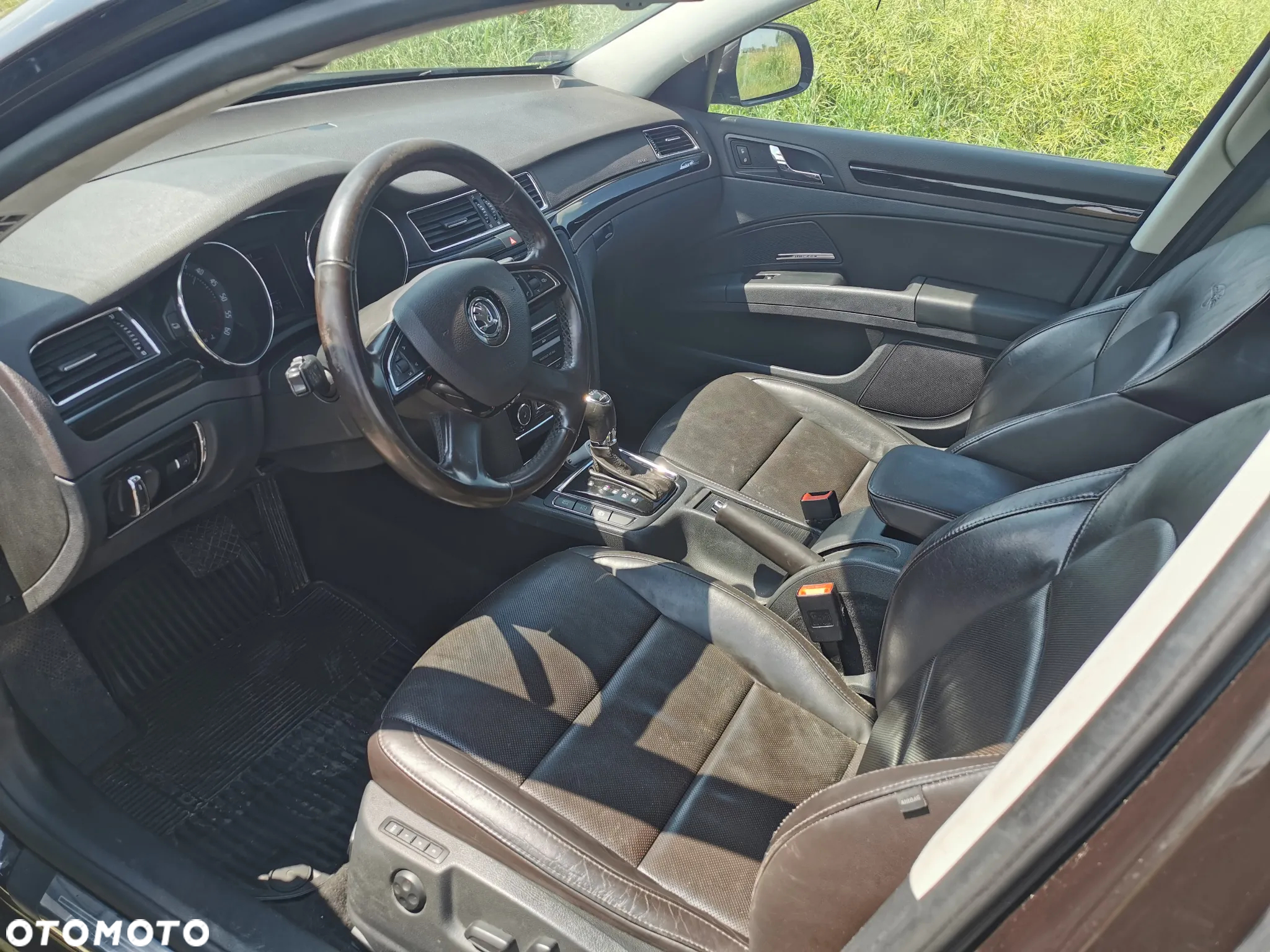 Skoda Superb 2.0 TDI 4x4 L&K DSG - 22