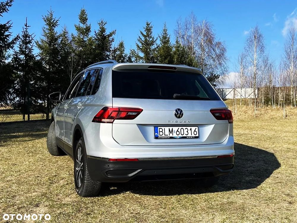 Volkswagen Tiguan - 2