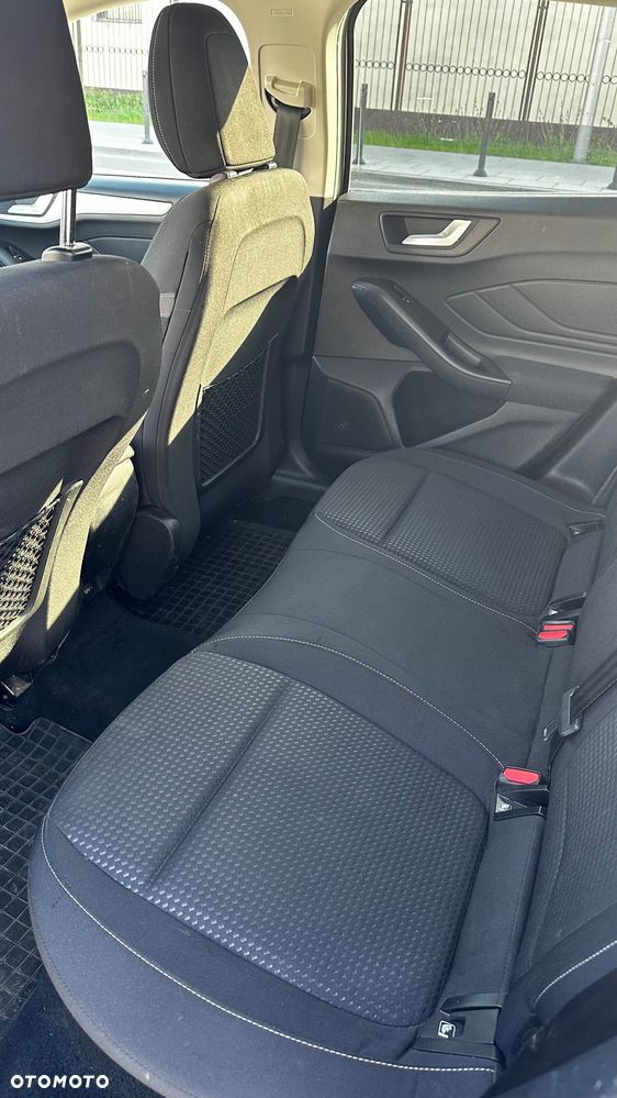 Ford Focus 1.5 TDCi Trend Sport PowerShift - 10