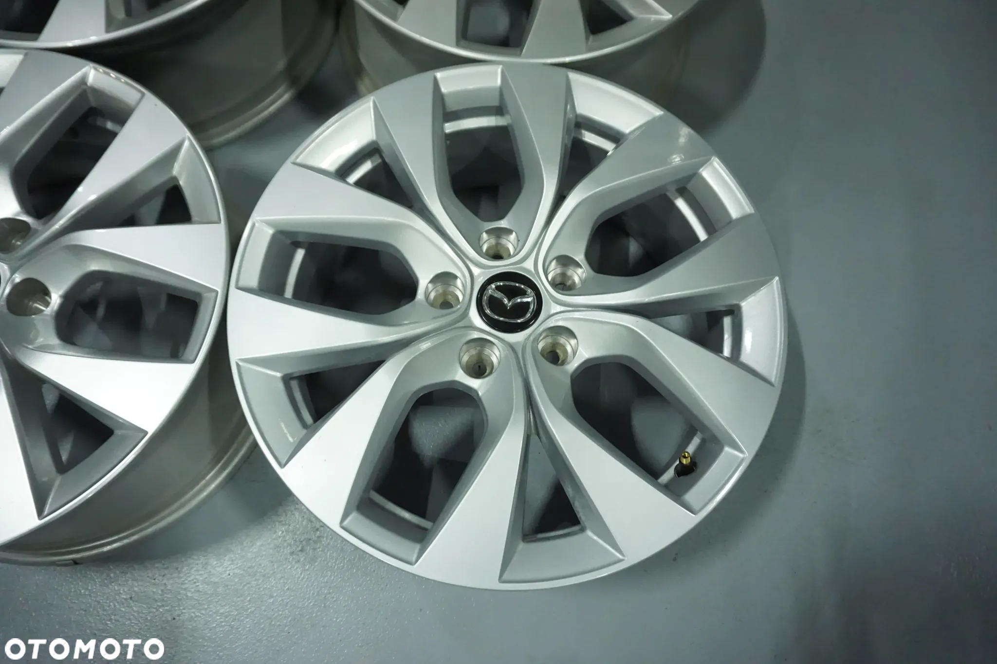 FELGI ALUMINIOWE 17 MAZDA 3 5 6 MX5 CX3 CX5 CX30 CX60 MPV - 6