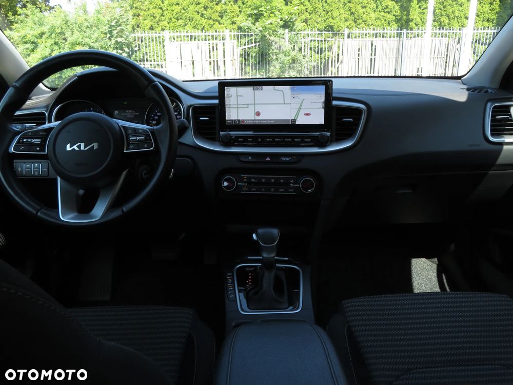 Kia Ceed 1.6 CRDi (48V Mild-Hybrid) DCT7 Spirit - 30