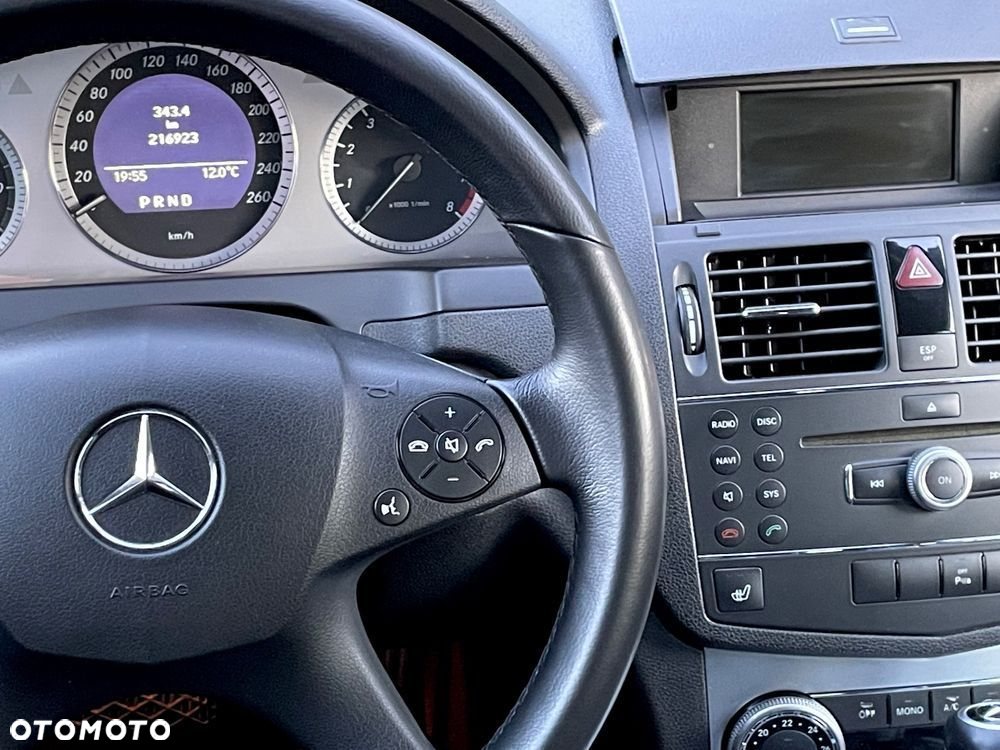 Mercedes-Benz Klasa C 180 T Kompressor Automatik BlueEFFICIENCY Avantgarde - 8