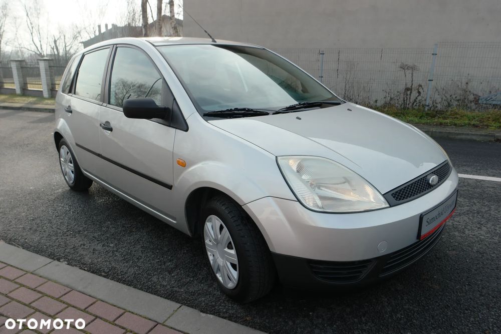 Ford Fiesta 1.4 Ambiente - 30