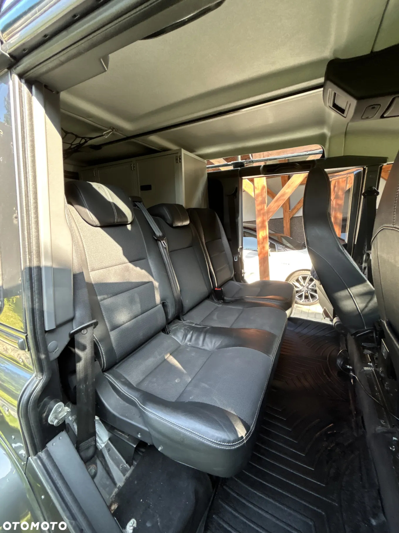 Land Rover Defender 110 2.2 TD4 E Utility - 12