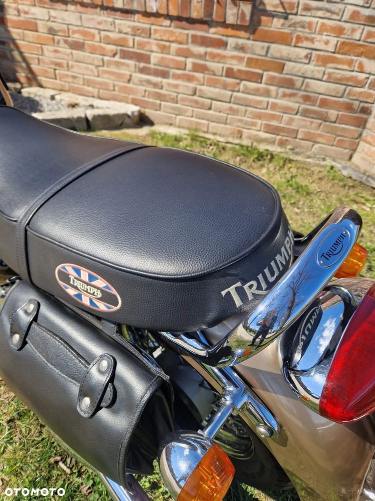 Triumph Thunderbird - 7