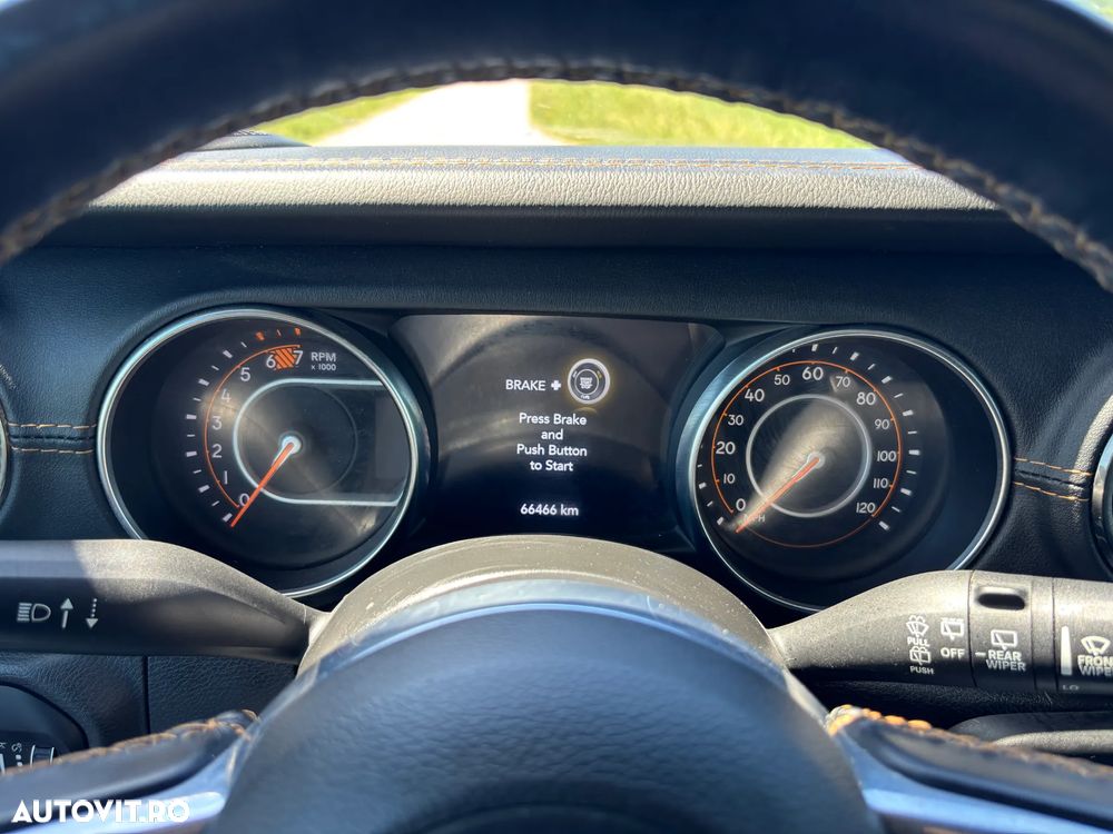 Jeep Wrangler - 13
